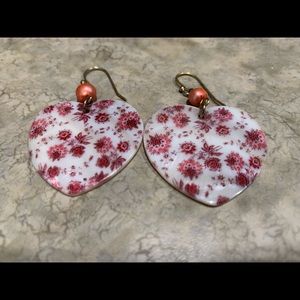 Pink and white floral heart earrings